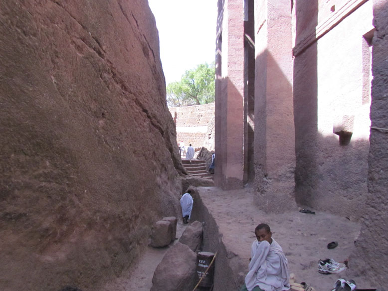 mutilados buscando el gran milagro